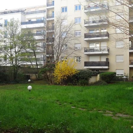Appart T2 Standing Tout Confort Au Calme - Parking En Option Lyon Bagian luar foto