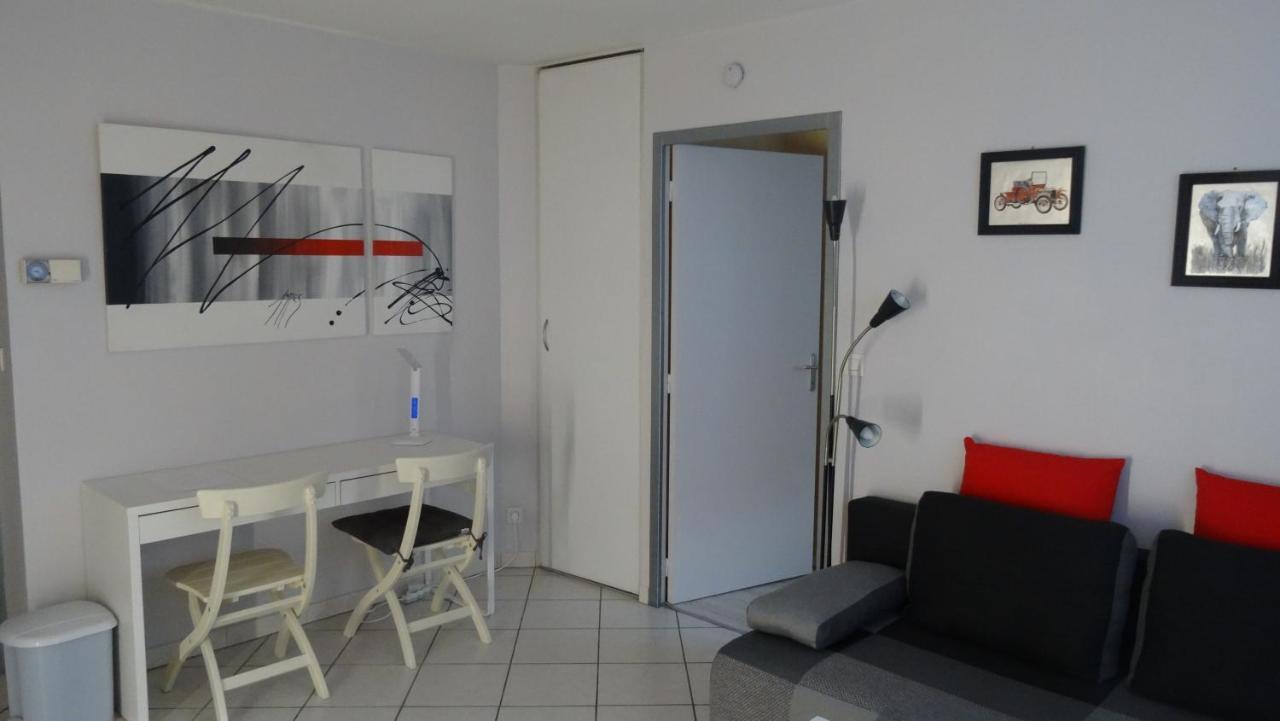 Appart T2 Standing Tout Confort Au Calme - Parking En Option Lyon Bagian luar foto