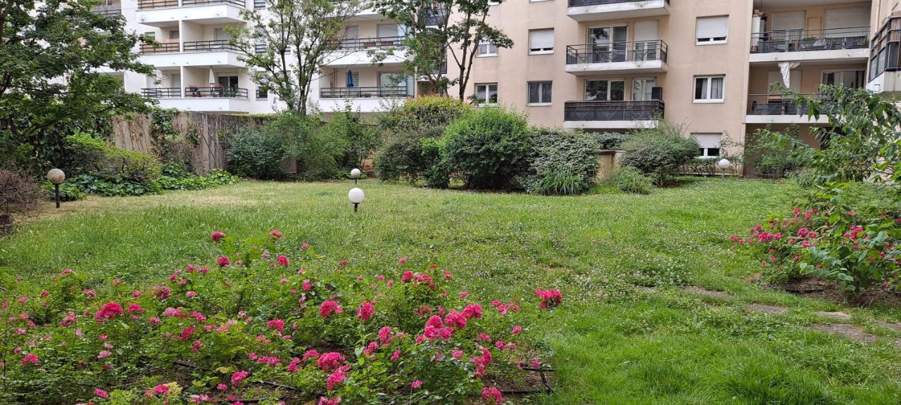 Appart T2 Standing Tout Confort Au Calme - Parking En Option Lyon Bagian luar foto