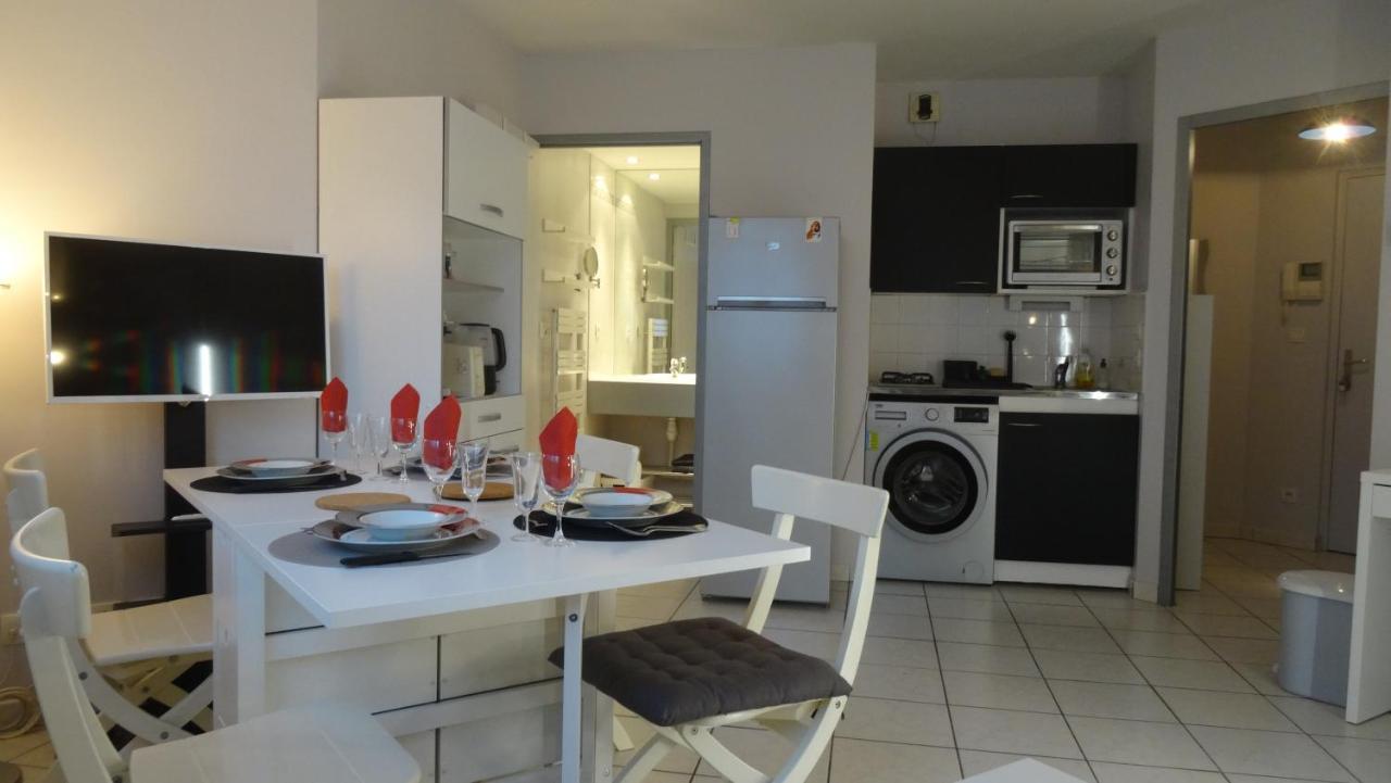 Appart T2 Standing Tout Confort Au Calme - Parking En Option Lyon Bagian luar foto